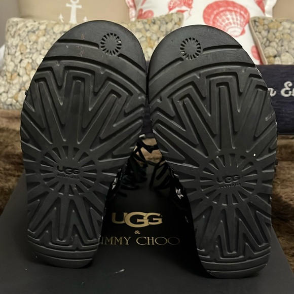 UGG & Jimmy Choo black fringe shearling star studded boots with original box - Picture 14 of 17